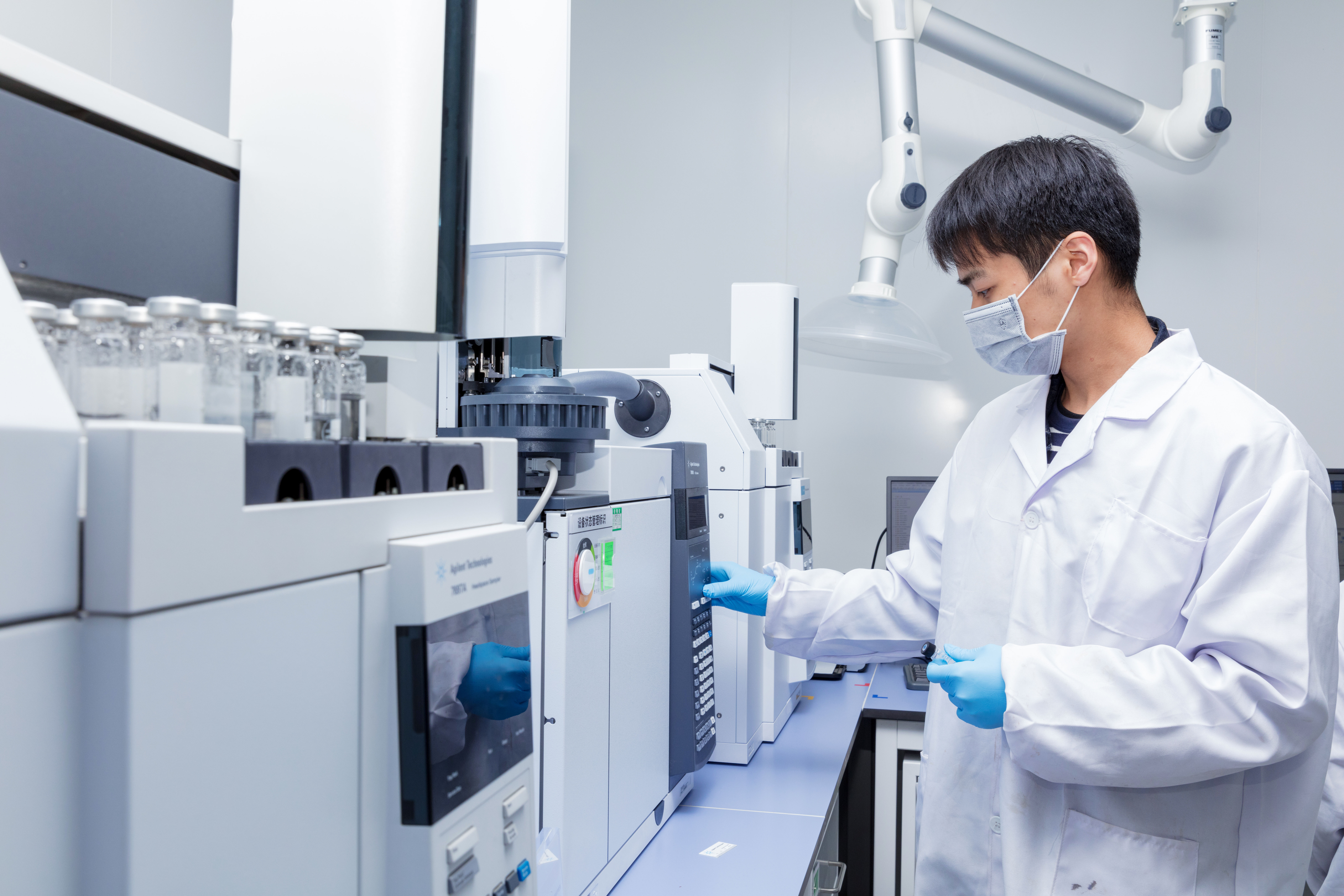 亚洲精品国偷拍自产在线观看蜜臀