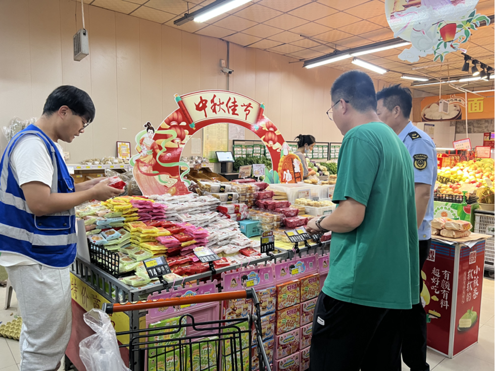 亚洲精品国偷拍自产在线观看蜜臀